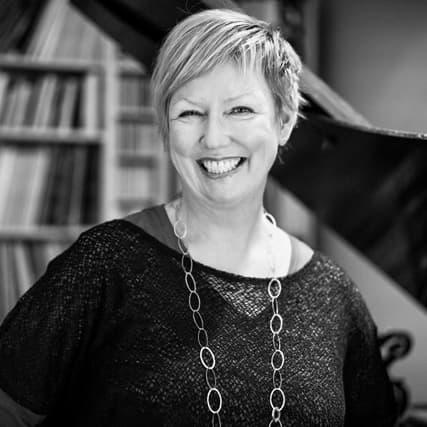 Portrait of Tara Wohlberg